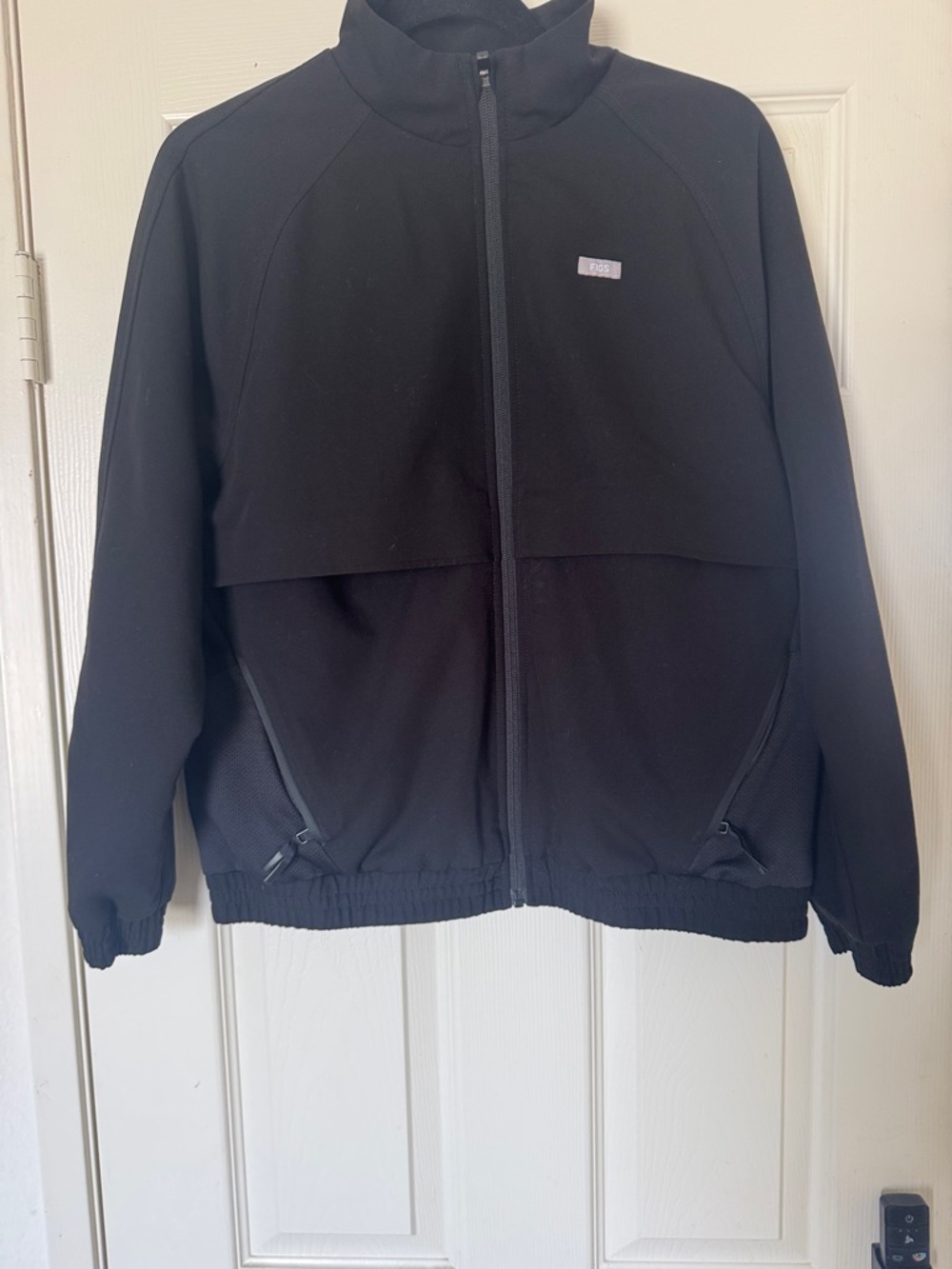 Figs Black Sydney Scrub Jacket Woman’s Size Medium